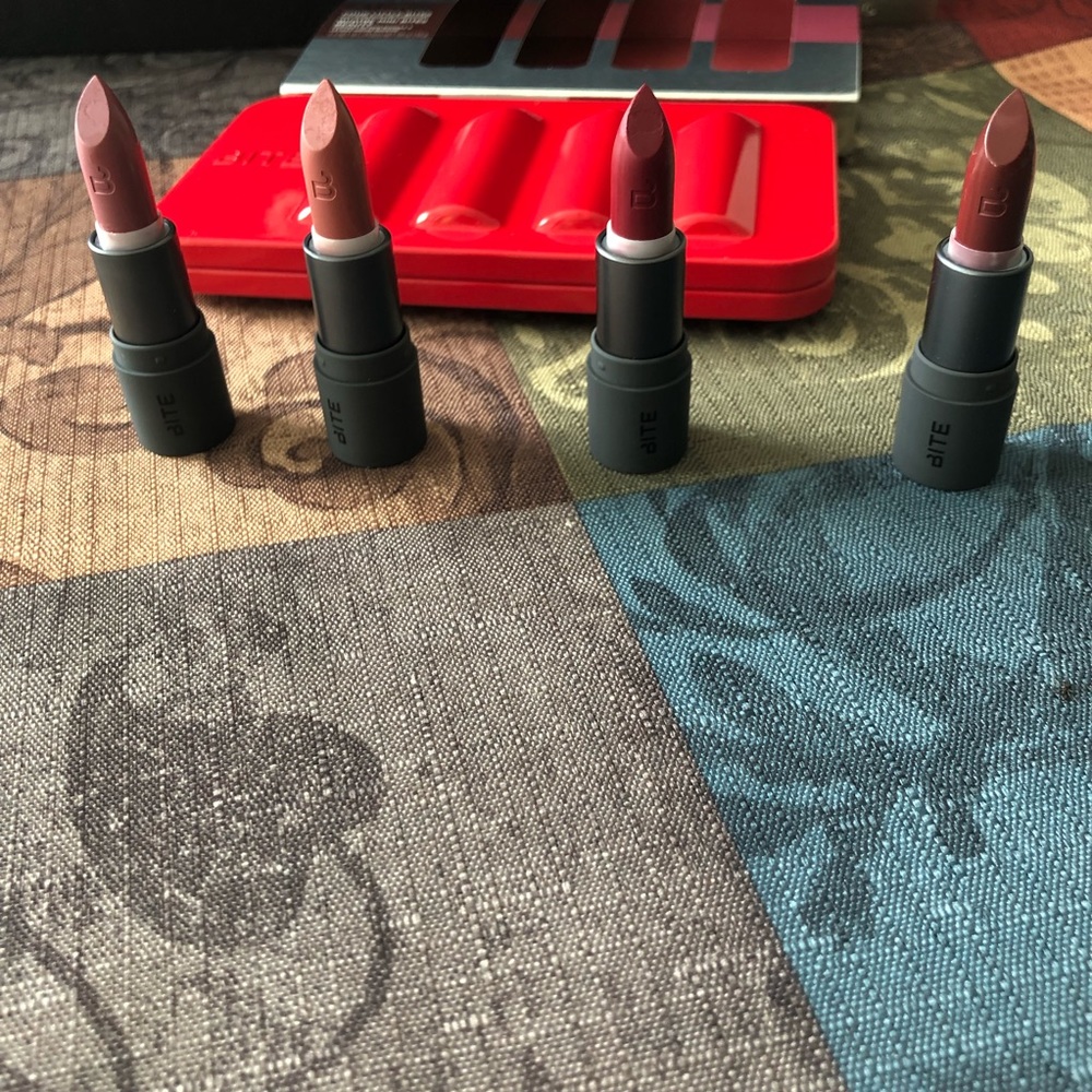 NIP- Bite Beauty Four Little Bites Lipstick Set